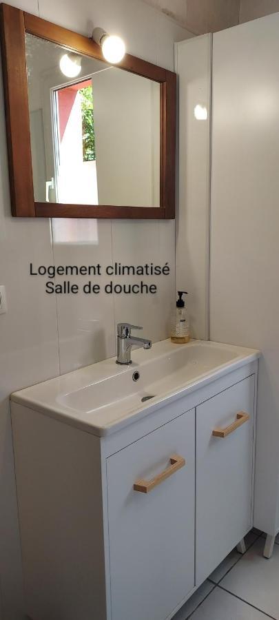 Le Barcares Logement Climatise Pour 6 Personnes, Draps Et Serviettes Non Fournis Air-Conditioned Accommodation For 6 People, Sheets And Towels Not Provided Alojamiento Con Aire Acondicionado Para 6 Personas, Sabanas Y Toallas No Incluidas Exterior photo