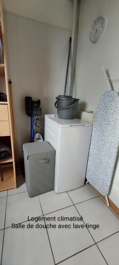 Le Barcares Logement Climatise Pour 6 Personnes, Draps Et Serviettes Non Fournis Air-Conditioned Accommodation For 6 People, Sheets And Towels Not Provided Alojamiento Con Aire Acondicionado Para 6 Personas, Sabanas Y Toallas No Incluidas Exterior photo
